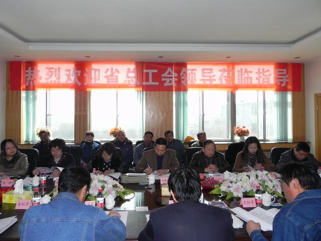 深入車間班組、“零距離”接觸職工、體驗(yàn)職工生活、傾聽職工心聲