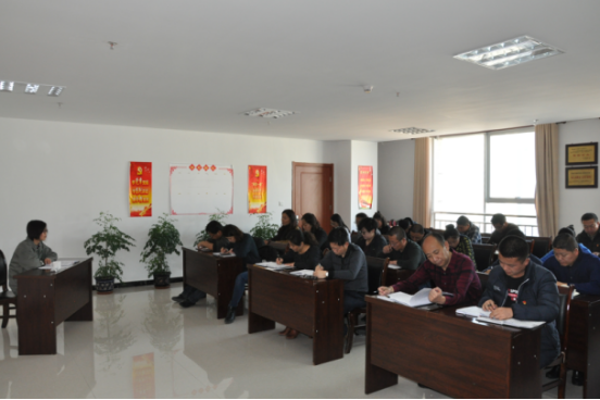 集團(tuán)黨委委員、副總經(jīng)理劉玲同志宣講黨的十九大精神